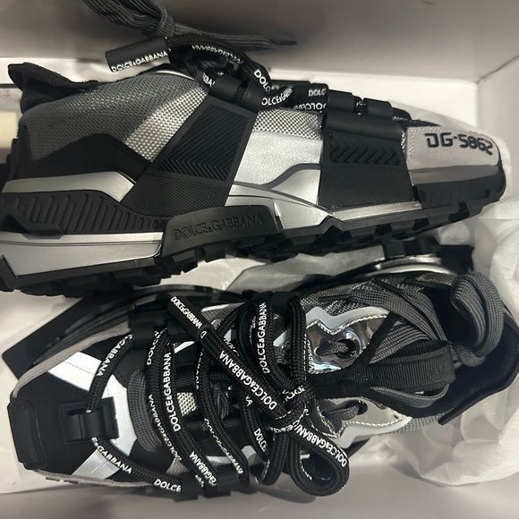 Обувки Dolce Gabana различни цветове сникърси