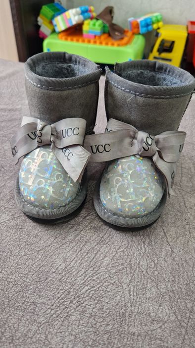 Угги на девочку 23р
