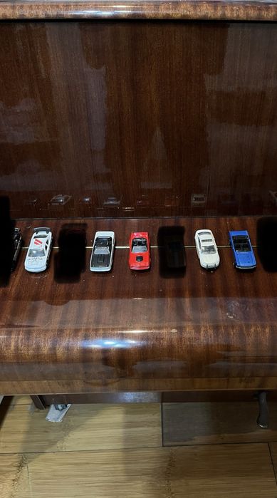 Машинки Hot wheels