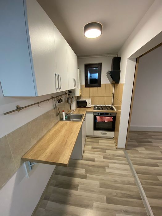 Oferta! Inchiriez apartament 2 camere mobilat & utilat, decomandat Sala Polivalenta