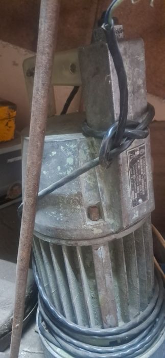 Продам электронасос Аракс