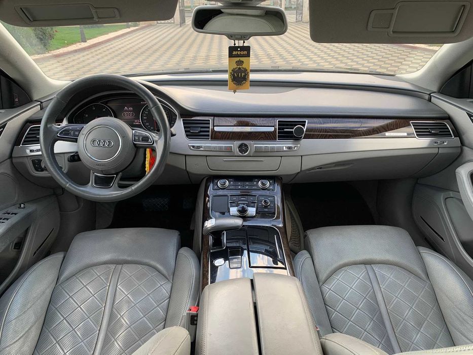 AUDI A8 D4 4Motion 2011 4.2TDi 350 CP E5 4x4 CutieAut Clima Piele Ventilatie Camera LED, proprietar 18.500 €