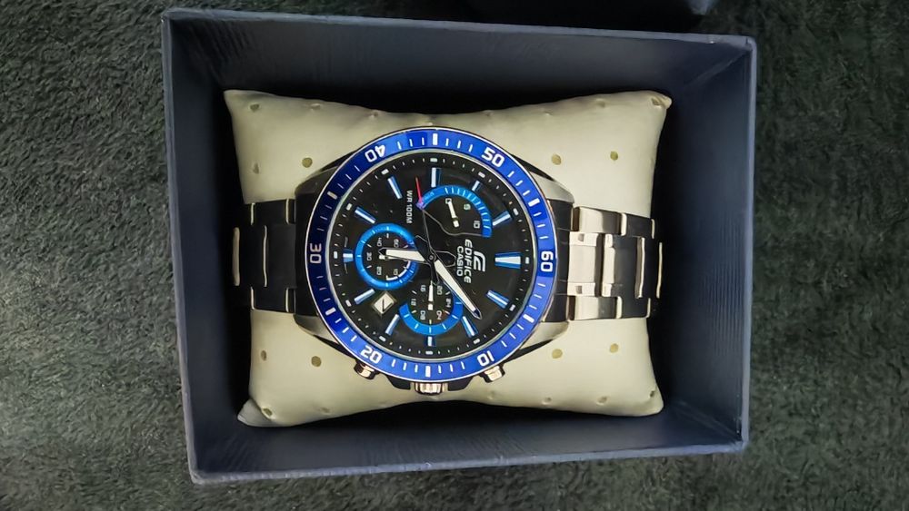 Vand 2 ceasuri Edifice
