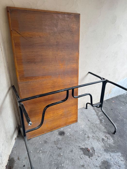 Стол качественный