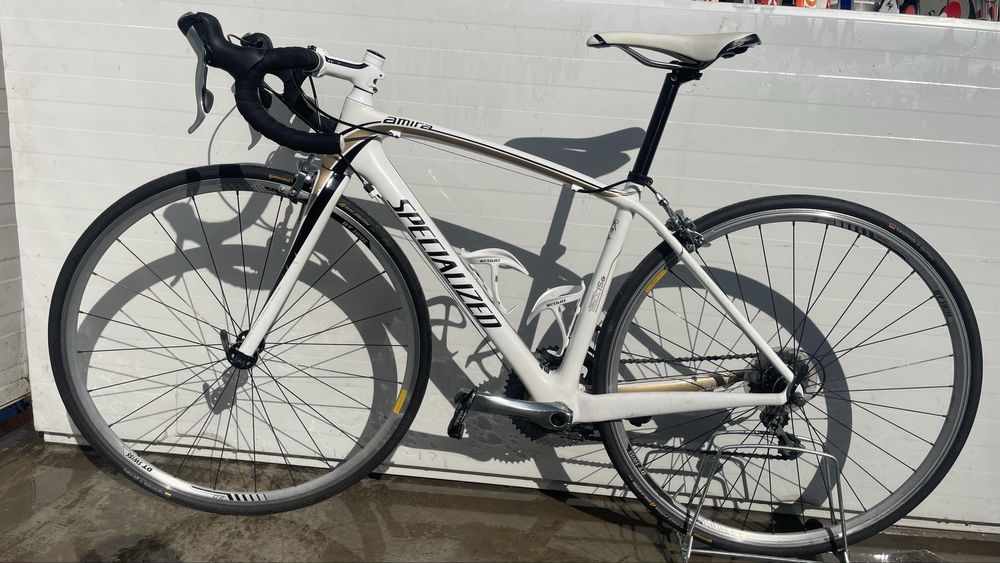 Шосейно колело Specialized Amira L размер