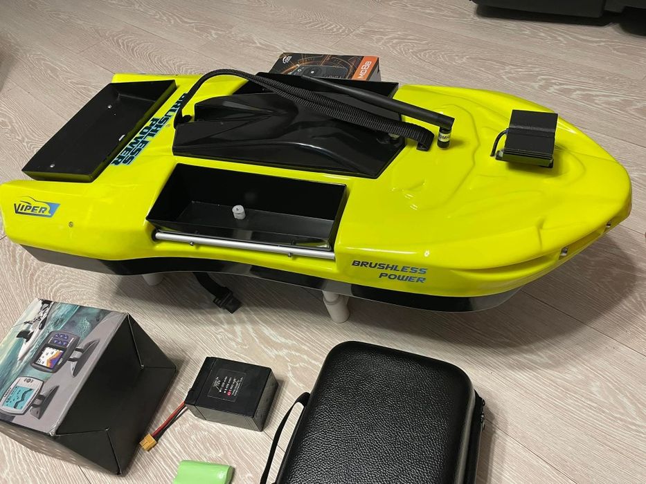 Navomodel Viper brushless, 3 cuve