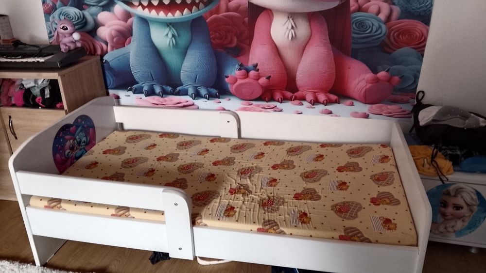 Pătuț fetițe stich