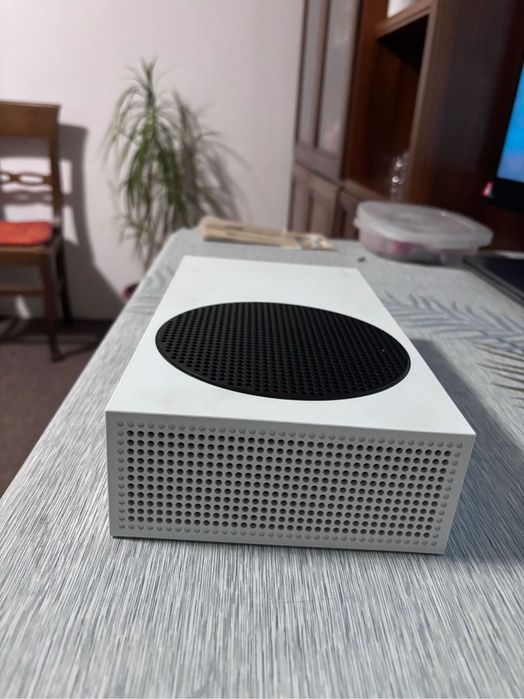XBOX Series S Nou cu 2 controllere