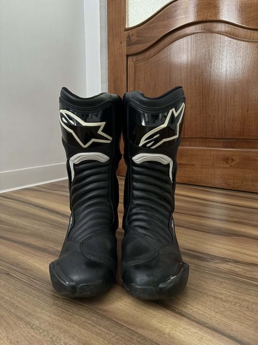 Ghete moto Alpinestars SMX6 si protectie spate