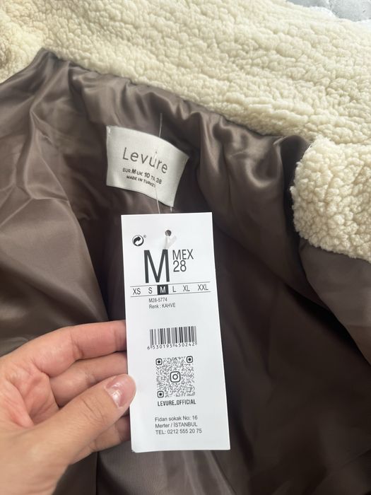 Продаю куртку осеннюю