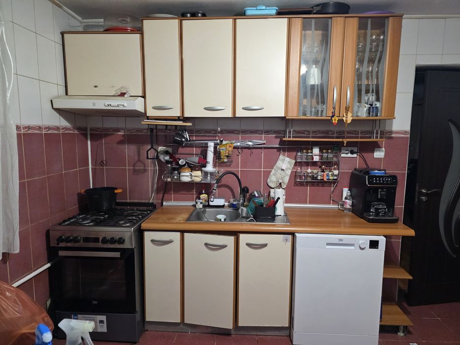 Mobila de bucătărie cu hota si chiuveta bonus