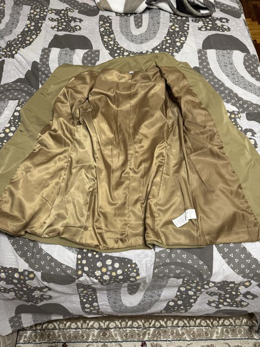 Куртка новая, стильная