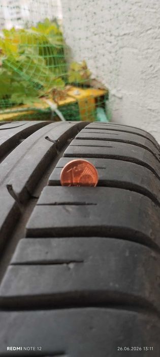 Продавам джанти с гуми от ситроен пикасо