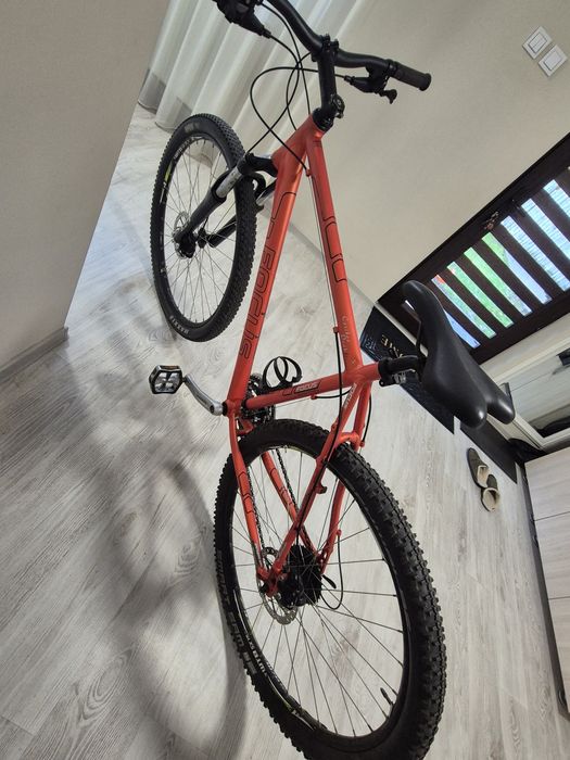 Bicicleta Focus,roti 29,frane disc,Shimano DEORE Lx,3x9viteze