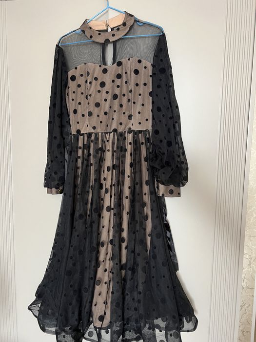 Продам женские платье