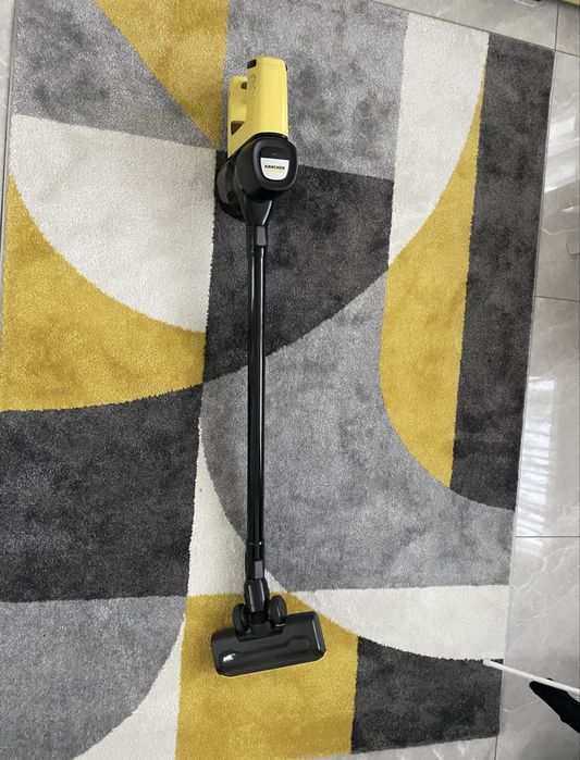 Вертикална Прахосмукачка Karcher, VC4