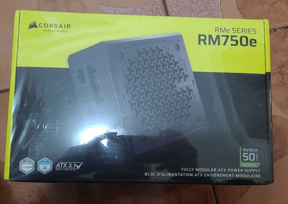 Sursa Corsair RMe Series 2025 RM750e, 80+ Gold, 750W , sigilata noua
