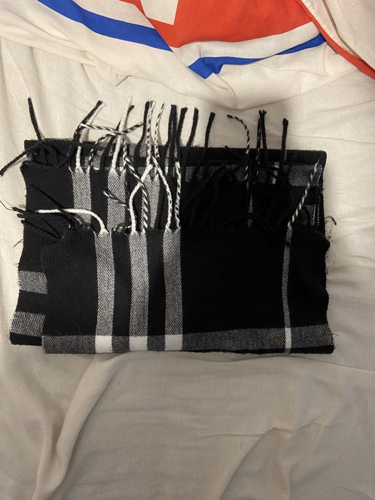 Fular burberry negru