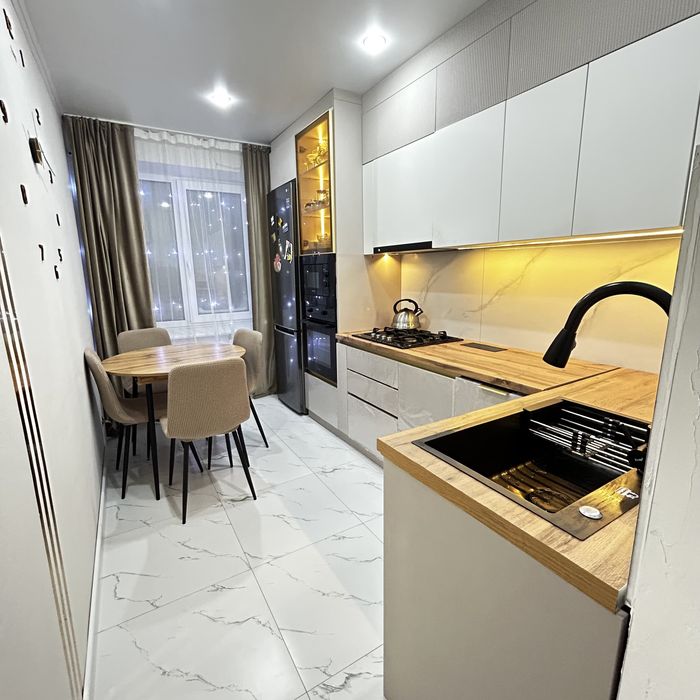 Продам 4 комн квартиру