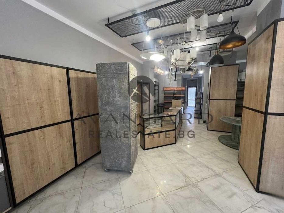 оф.25561 Партерен магазин/ Кючук Париж