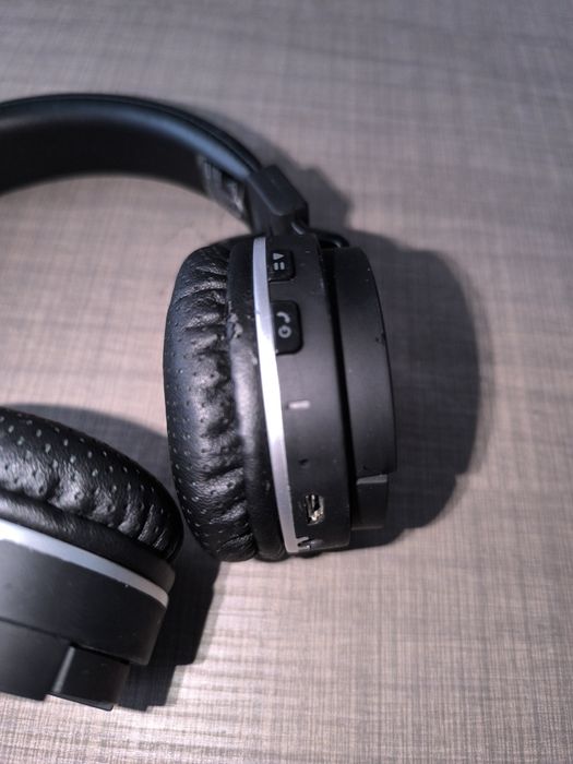 Căști on aer wireless