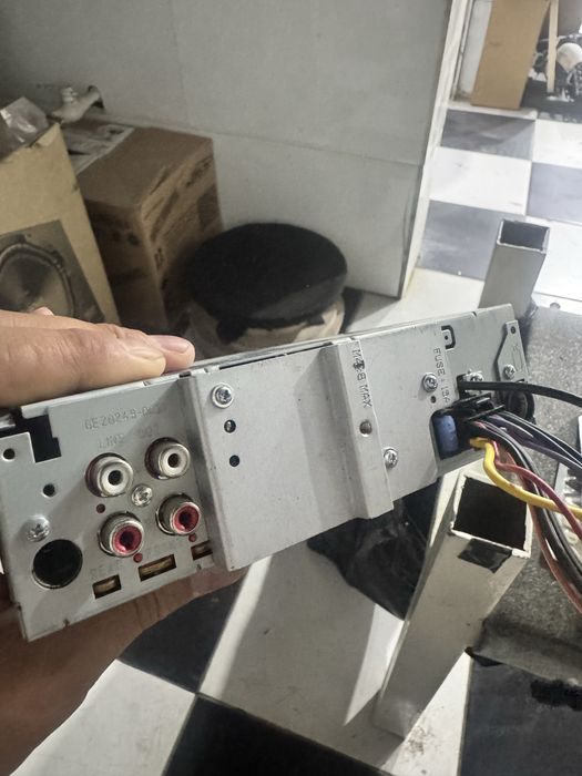 Магнитолла JVC  K D R 611