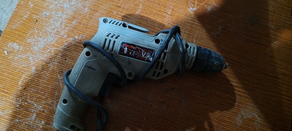 Продам дрели проводные. Б/у. В рабочем состоянии