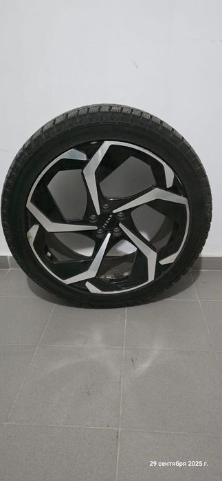 колёса на zeekr 001