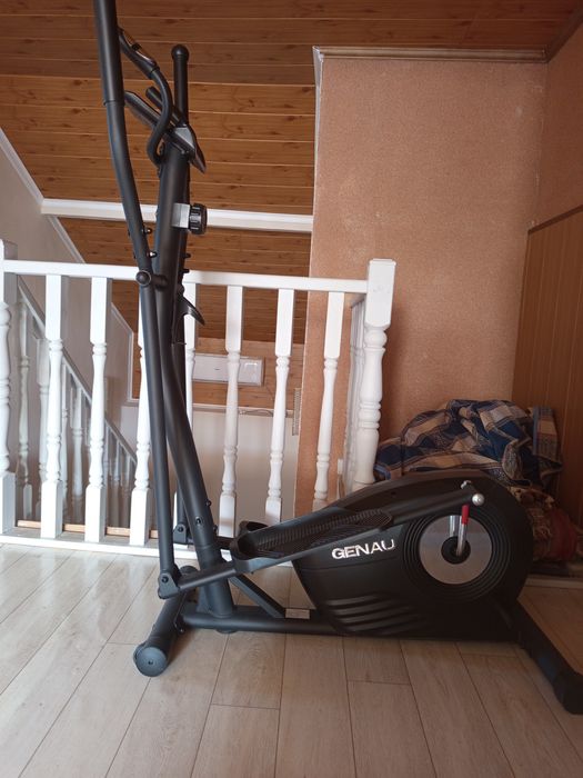 Эллиптический тренажёр