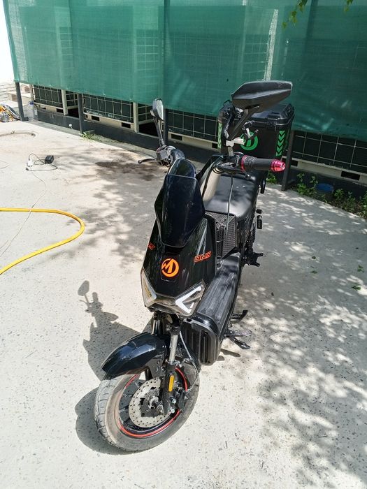 Elektro skuter demansh