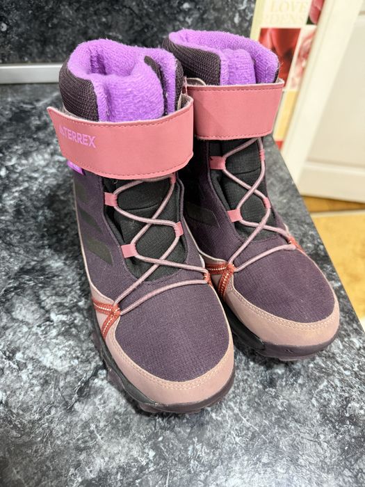 Зимни детски обувки Адидас