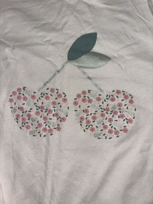 Момичешка пижамка  с черешки