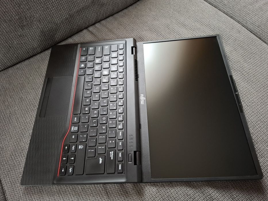 Laptop Business Fujitsu LifeBook E5412, i5 Gen 12, 32 GB RAM, 1 TB SSD