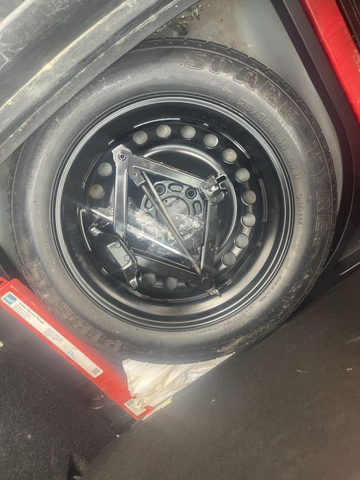 Волво V40 На части