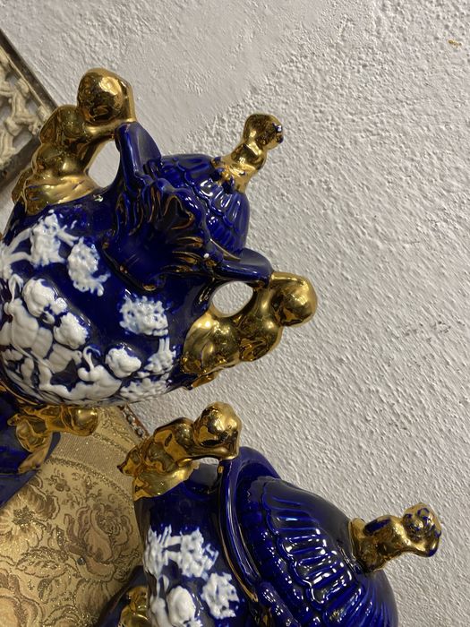 Троен порцеланов сет от италия ваза урна барок