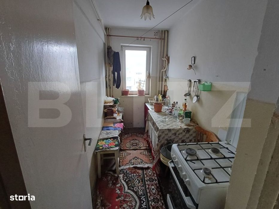 Apartament 3 camere, 46 mp, zona Plopilor