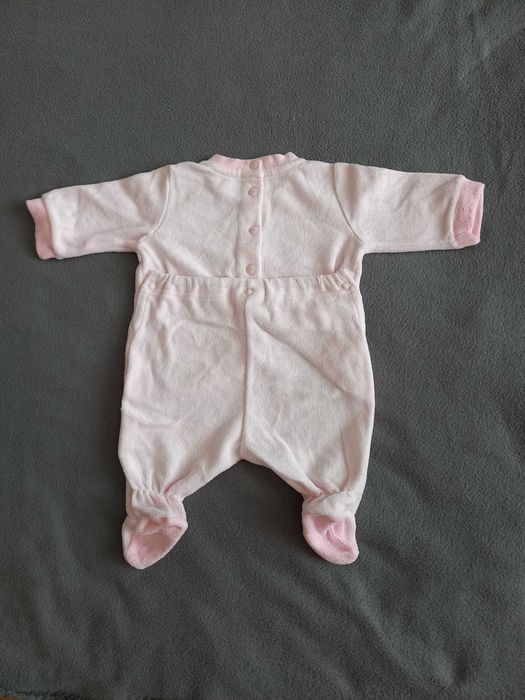 2 броя плюшени гащеризончета