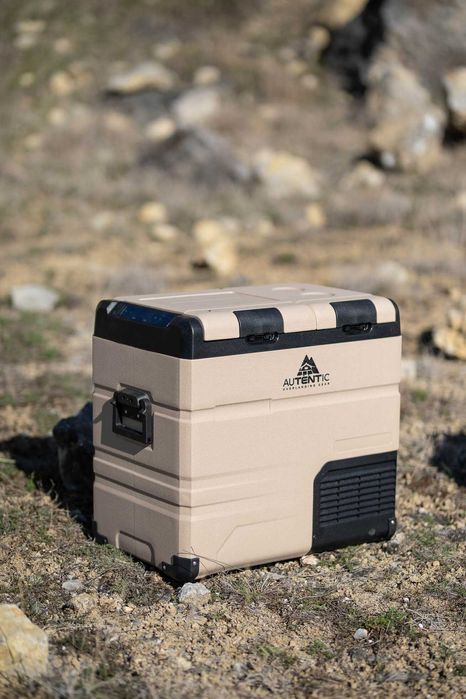 Frigider + Congelator Auto AUTENTIC pentru camping 45 / 55 litri
