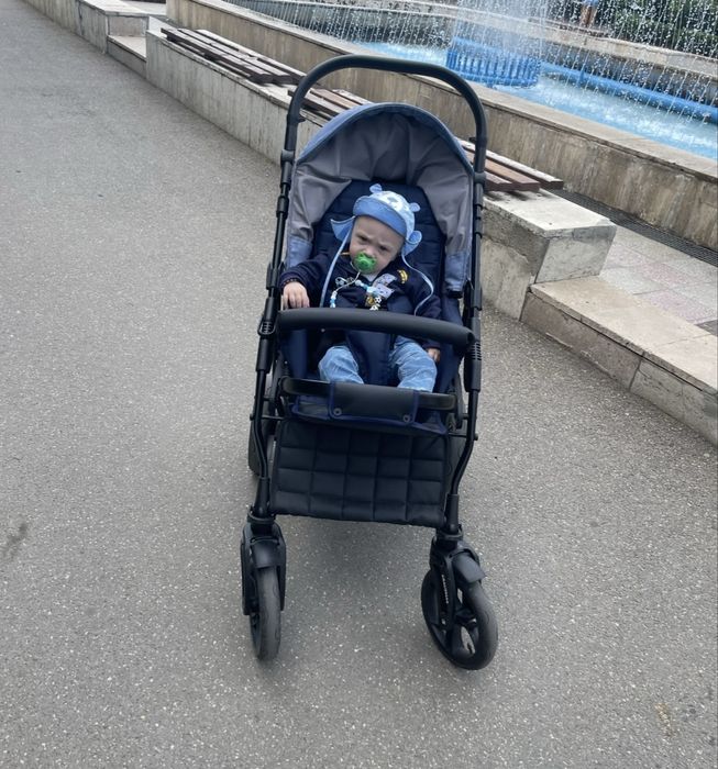 Carucior 3 in 1 Dark Blue Landou,scaun auto si partea sport  800  RON