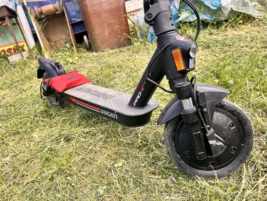 vand 3 trotinete electrice DUCATI-XIAOMI