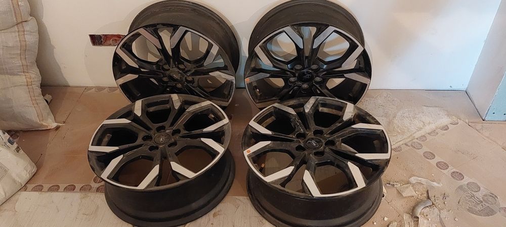 Jante Ford Puma , Kuga ca noi