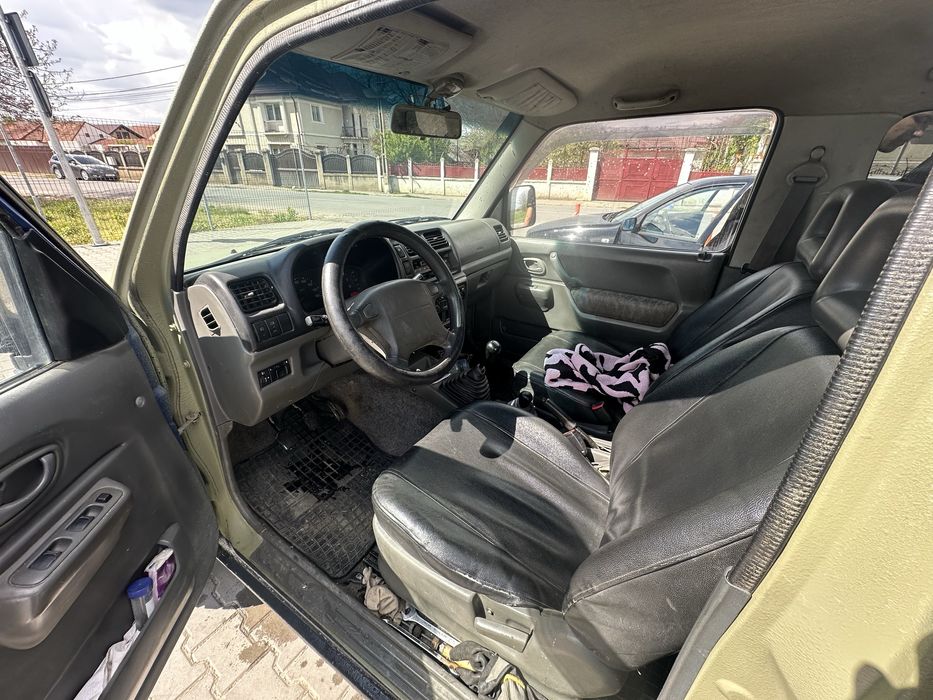Suzuki Jimny 1.3 Benzină 4x4 — pregătit de off-road