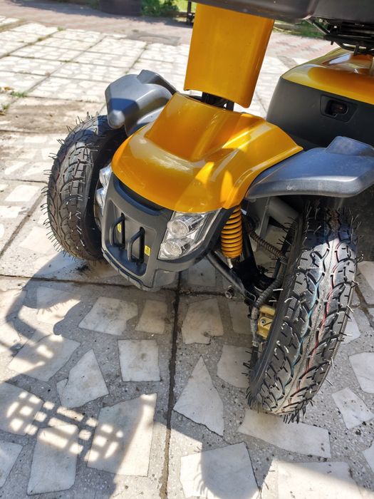 Scuter electric persoane handicap dizabilitati batrani moped Pride