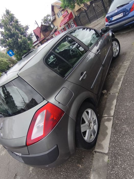 2500 lei Renault Megane 1.4 benzina in stare buna de functionare