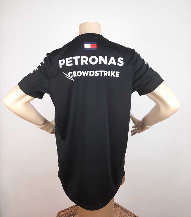 Mercedes AMG F1 Team - Оригинална мъжка тениска размер L