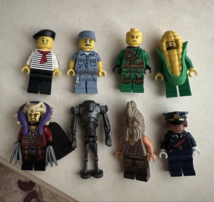 Продам Lego фигурки