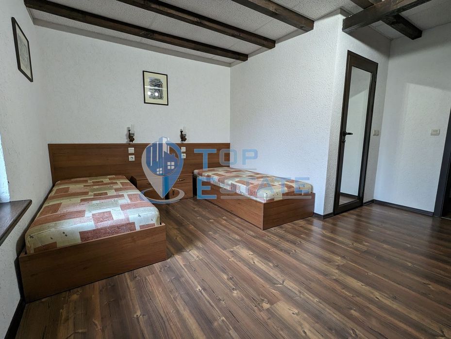 Продава се Къща в с. Емен, Област Велико Търново - 300 кв.м за 1030 €/кв.м - Снимка #4