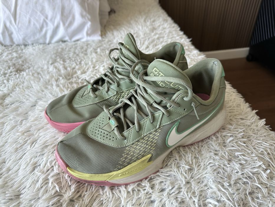 Продаю кроссовки Nike GT Cut Academy