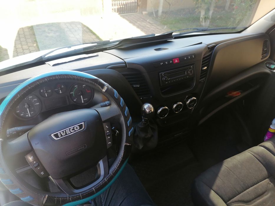 Vind afacere in domeniul transportului de marfa intern și internationa