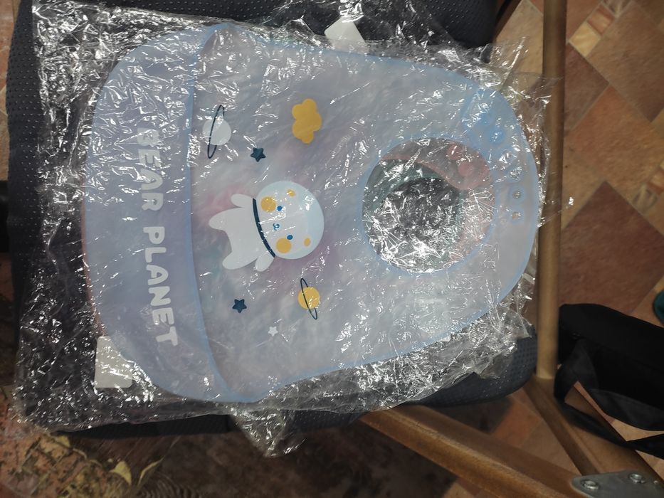 Слюнявчик для детей младшего возраста